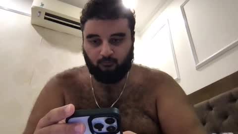 Snapshot of _alan_bear_ chatting on 05/09/26, 12:10 Alan online show from 05/09/26, 12:10