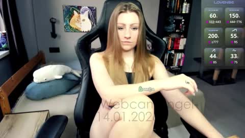 Snapshot of _aleksaa_ chatting on 01/14/26, 01:50 Aleksandra online show from 01/14/26, 01:50