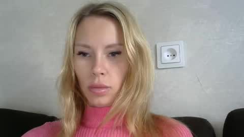 _alex1819 online show from 09/24/25, 07:01