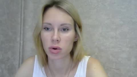 Snapshot of _alex1819 chatting on 11/13/25, 07:18 _alex1819 online show from 11/13/25, 07:18