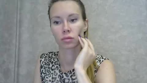 Snapshot of _alex1819 chatting on 11/18/25, 07:13 _alex1819 online show from 11/18/25, 07:13