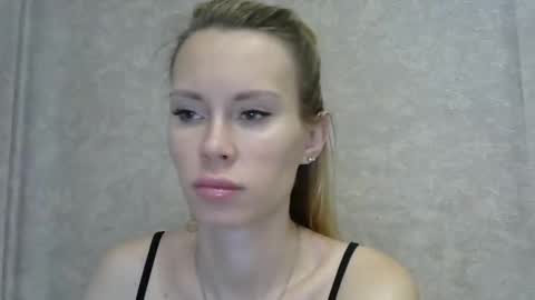 Snapshot of _alex1819 chatting on 12/16/25, 06:51 _alex1819 online show from 12/16/25, 06:51