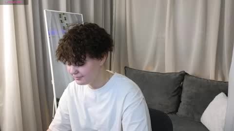 Snapshot of _alexa_hill_ chatting on 04/29/26, 02:04 _alexa_hill_ online show from 04/29/26, 02:04