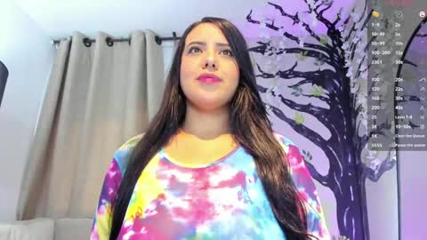 Snapshot of _alice08_ chatting on 04/22/26, 12:07 online show from 04/22/26, 12:07