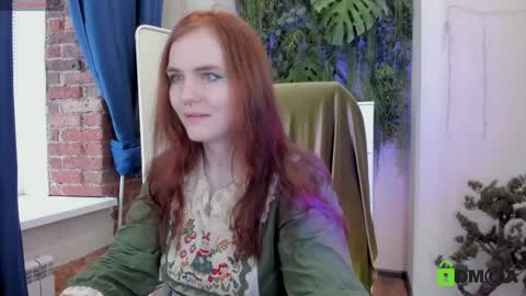 Snapshot of _alice_green_ chatting on 04/12/26, 03:17 Alice online show from 04/12/26, 03:17