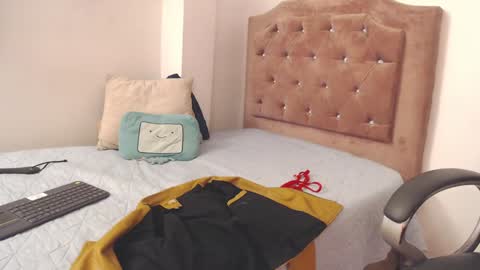 _alice_horny_ online show from 01/09/25, 01:29