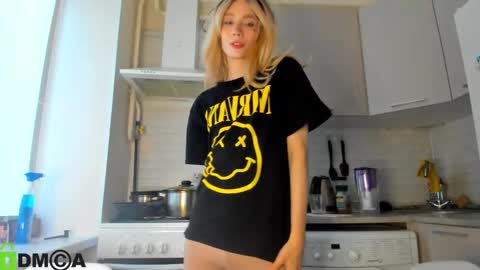 Snapshot of _alice_kitty chatting on 12/26/24, 09:44 Gaylord online show from 12/26/24, 09:44