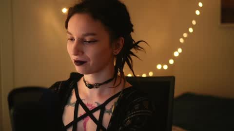 Snapshot of _alicemorrison_ chatting on 04/06/26, 05:36 Alice Morrison Mistress Datura online show from 04/06/26, 05:36