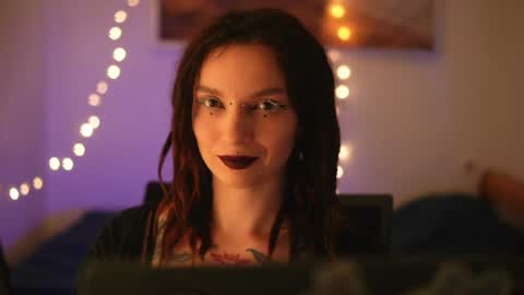 Snapshot of _alicemorrison_ chatting on 04/14/26, 05:19 Alice Morrison Mistress Datura online show from 04/14/26, 05:19