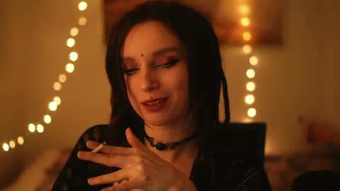 Snapshot of _alicemorrison_ chatting on 04/19/26, 06:10 Alice Morrison Mistress Datura online show from 04/19/26, 06:10