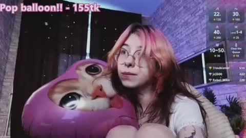 Snapshot of _alicenyx chatting on 06/22/26, 03:25 Alice online show from 06/22/26, 03:25