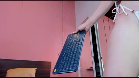 Snapshot of _aline_hall chatting on 03/01/25, 03:38 Alline Hall online show from 03/01/25, 03:38