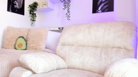 Karo online show from 12/04/24, 04:05