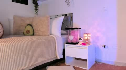 Karo online show from 09/22/25, 10:01