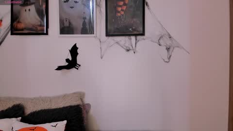 _allisongomez online show from 10/04/25, 06:06