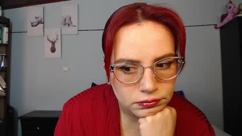 Snapshot of _allisontyler chatting on 10/19/25, 08:42 Allison online show from 10/19/25, 08:42