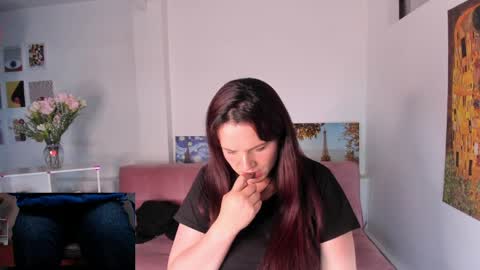 Snapshot of _allisontyler chatting on 04/21/26, 01:42 Allison online show from 04/21/26, 01:42