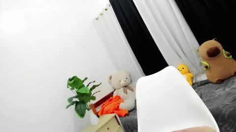 Thea online show from 11/23/25, 02:50