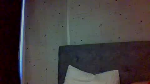 Snapshot of _alyson chatting on 12/05/25, 05:42 _alyson online show from 12/05/25, 05:42