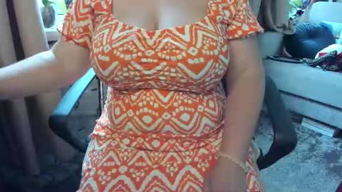 Snapshot of _alyssia_ chatting on 06/21/26, 11:46 lisa online show from 06/21/26, 11:46