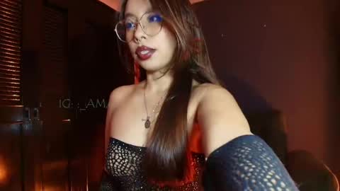 Snapshot of _amarella_ chatting on 04/27/26, 05:55 Ana online show from 04/27/26, 05:55