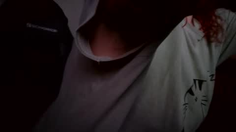 Snapshot of _ambar_xx chatting on 04/12/26, 10:37 _ambar_xx online show from 04/12/26, 10:37