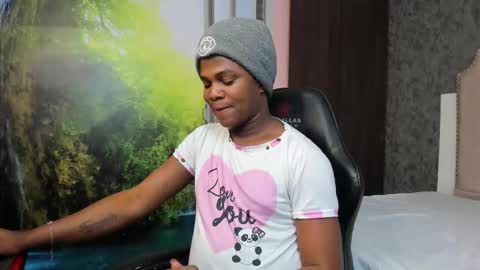 Ambar online show from 10/08/25, 01:47