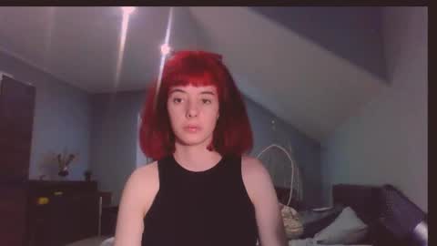 Snapshot of _amber_doll_ chatting on 10/18/25, 08:09 Amber online show from 10/18/25, 08:09