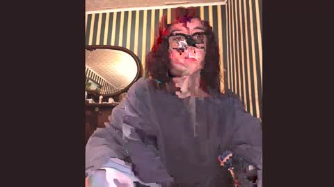 Snapshot of _amber_doll_ chatting on 10/22/25, 06:51 Amber online show from 10/22/25, 06:51