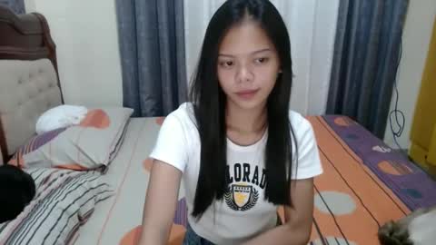 Snapshot of _amberxxx chatting on 01/03/25, 07:50 Amber online show from 01/03/25, 07:50