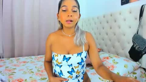 Analia online show from 02/15/25, 01:42