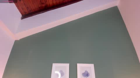 Ana Victoria online show from 11/29/25, 12:19