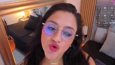 Snapshot of _andrealopez chatting on 06/09/26, 04:24 _andrealopez online show from 06/09/26, 04:24