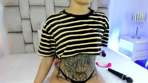 Angel Azul online show from 03/04/25, 11:51