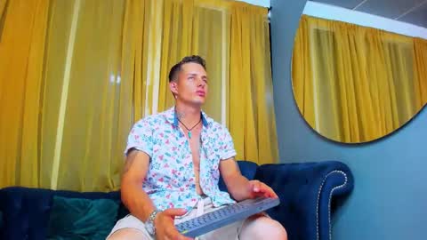 Snapshot of _angel_rivera chatting on 02/17/26, 01:35 Angel Rivera online show from 02/17/26, 01:35