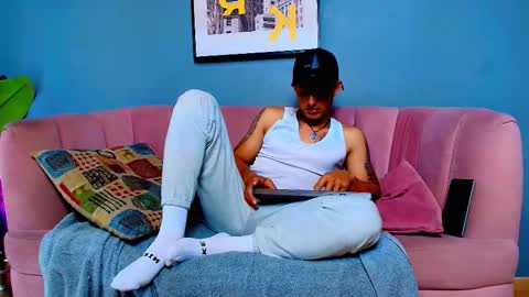 Snapshot of _angel_rivera chatting on 03/14/26, 12:50 Angel Rivera online show from 03/14/26, 12:50