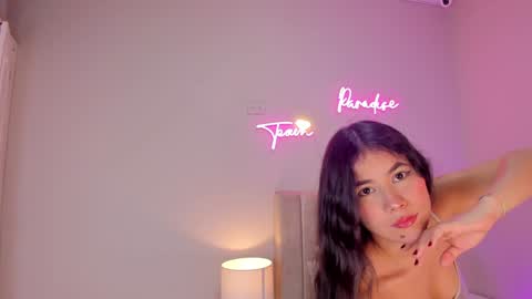 ngela  online show from 01/31/25, 12:18