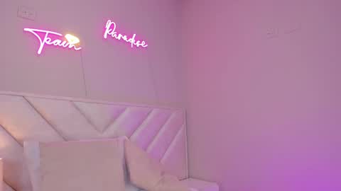 ngela  online show from 02/18/25, 05:42