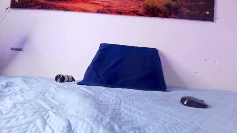 Any online show from 11/08/25, 07:12