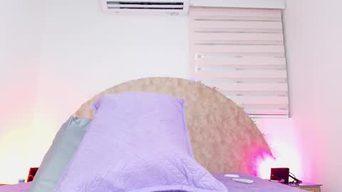 Any online show from 12/03/25, 07:23