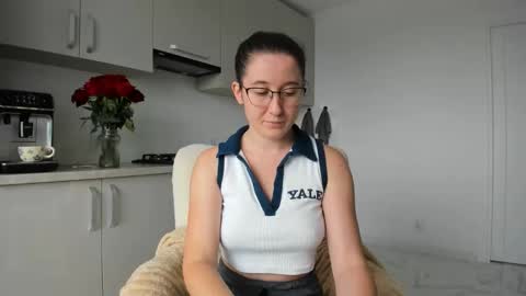 Anna online show from 10/04/25, 11:08