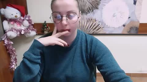 Anna online show from 12/17/24, 10:44