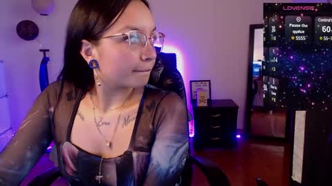 Snapshot of _anne_hot chatting on 12/31/24, 07:07 Anne online show from 12/31/24, 07:07