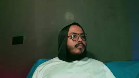 Annie Andrick online show from 10/15/25, 01:11