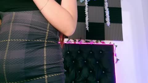 Annie Andrick online show from 04/01/26, 11:22