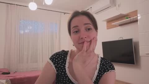 Anna online show from 04/04/26, 12:02