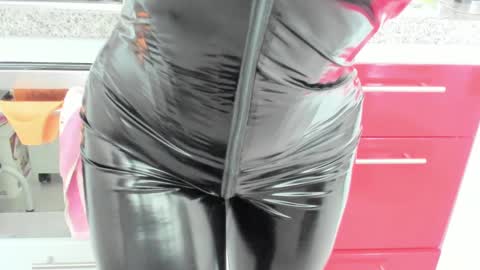 antonia online show from 02/07/25, 03:41