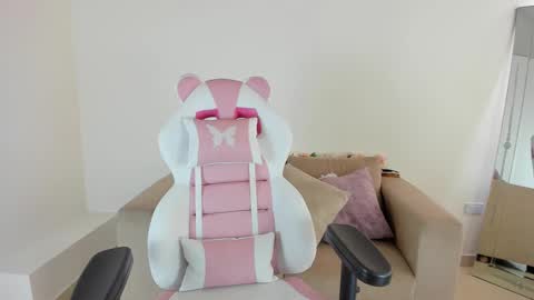    online show from 02/17/25, 04:04