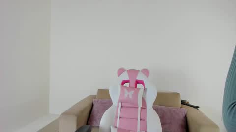    online show from 03/03/25, 01:09