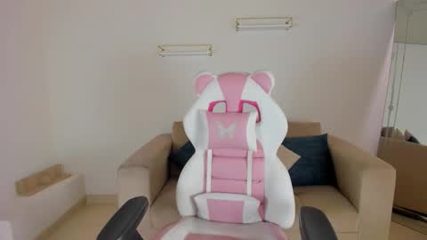    online show from 09/15/25, 12:16